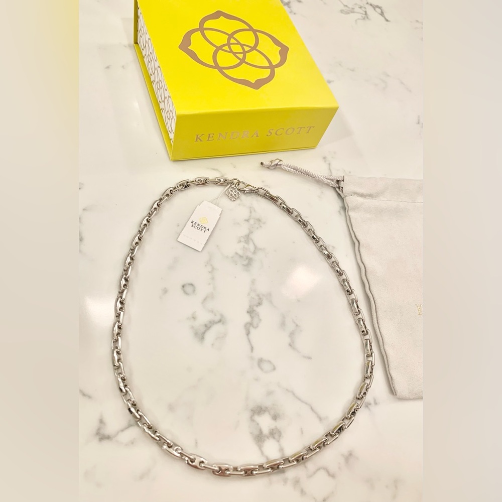 Kendra Scott Bailey Chain Necklace - Picture 10 of 10